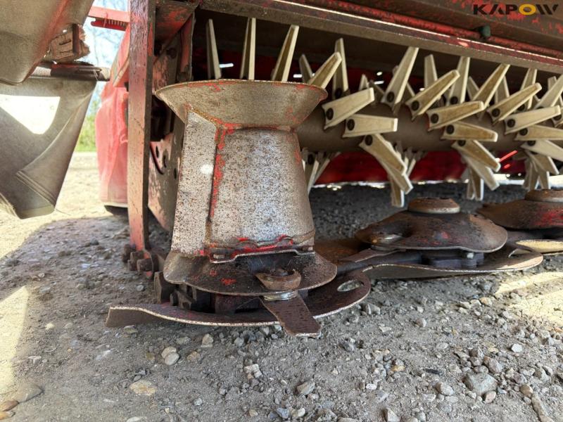 Lely 320MC mower 23