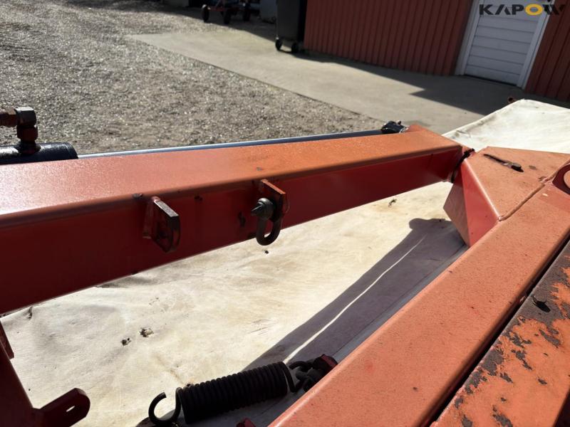 Lely 320MC mower 32