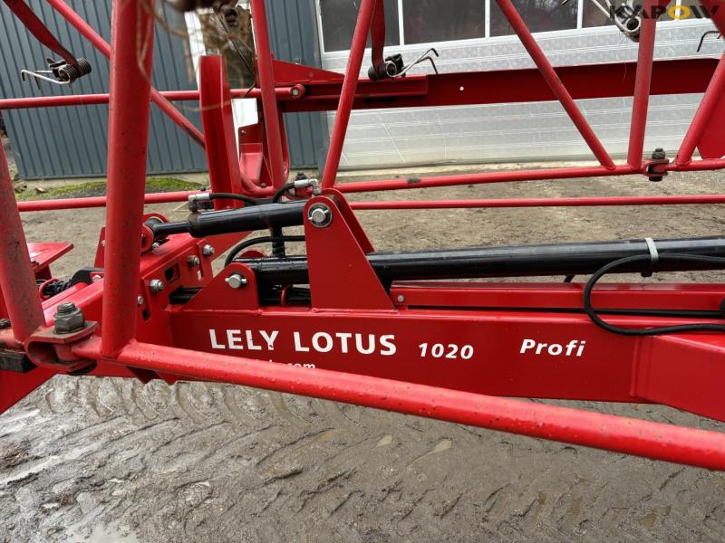 Lely Lotus 1020 profi tedder/spreader 32