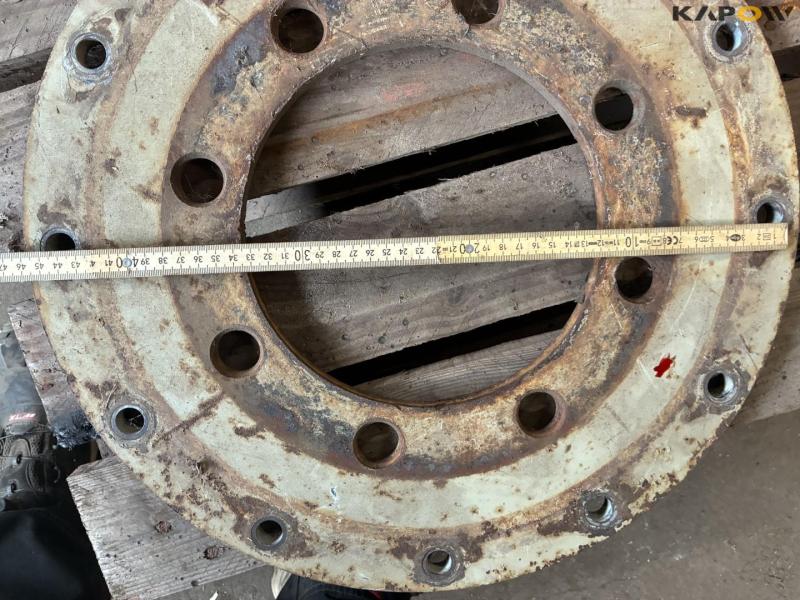Loose hub plates 5