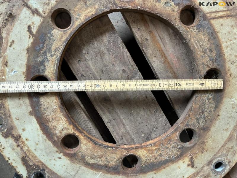 Loose hub plates 7