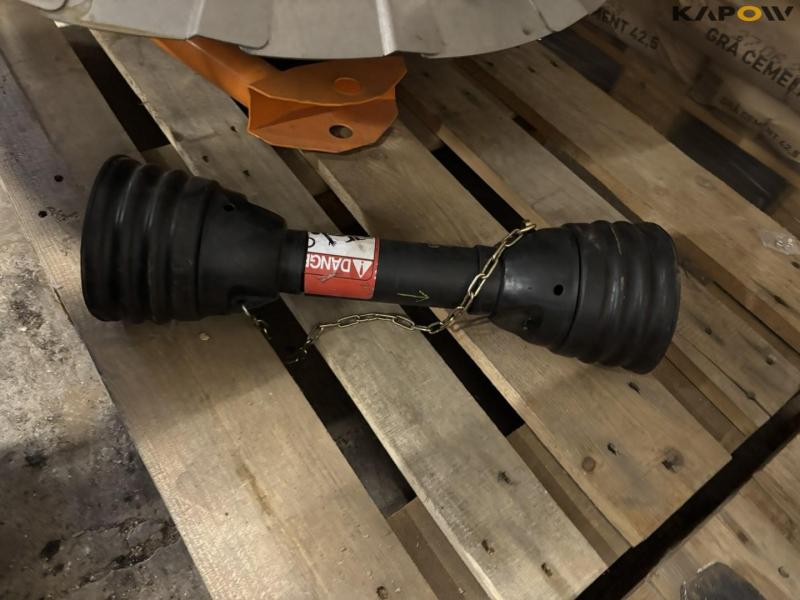 LS Cosmo P-Pro 180 salt spreader - NEW 34