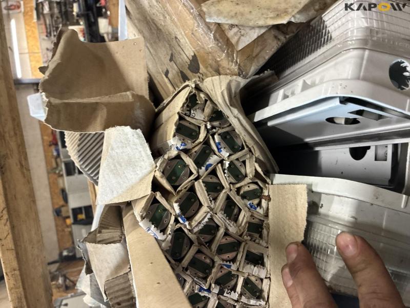 Fluorescent tubes, fixtures and storage boxes 12