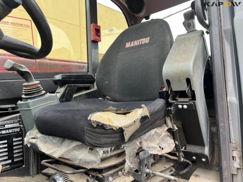 Manitou MRT2540 telescopic handler 38