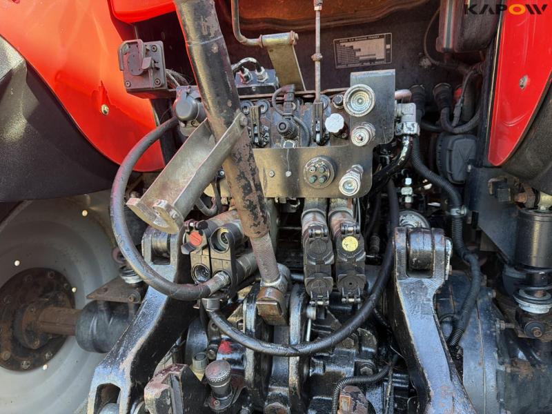 Massey Ferguson 7495 Dyna VT tractor 29