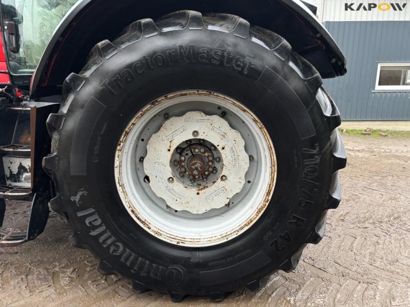 Massey Ferguson 8690 tractor. 81