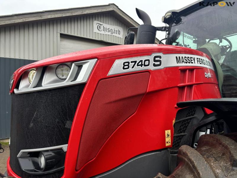 Massey Ferguson 8740S tractor 9