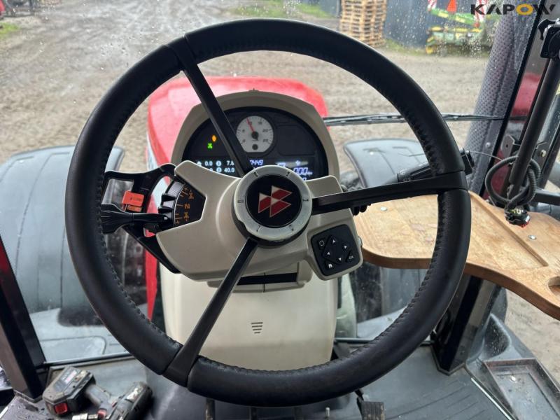 Massey Ferguson 8740S tractor 48