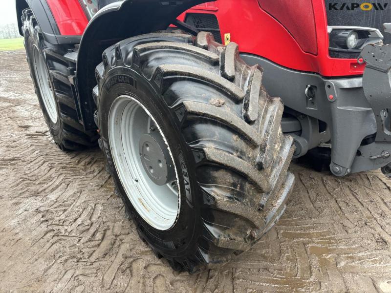Massey Ferguson 8740S tractor 75