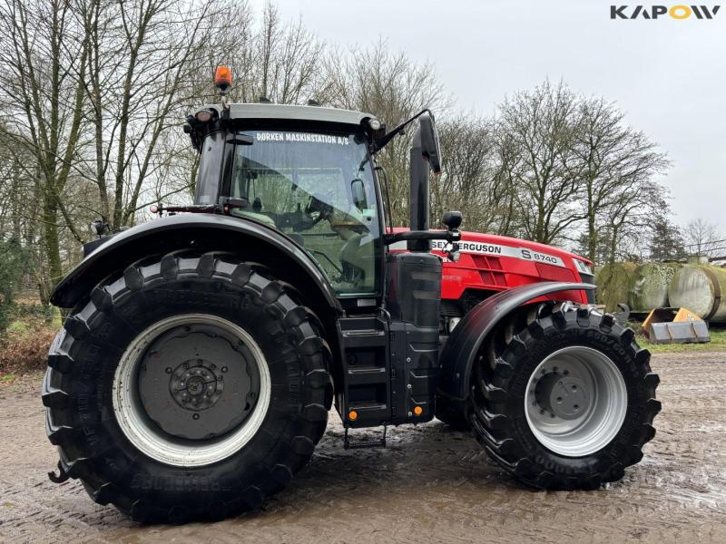 Massey Ferguson 8740S tractor 4