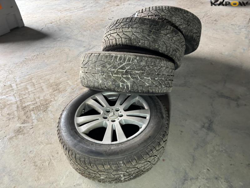 Mercedes alloy wheels with winter tires 4