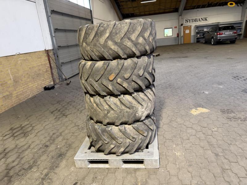 Michelin 405/70-R20 complete wheels - 4pcs 4