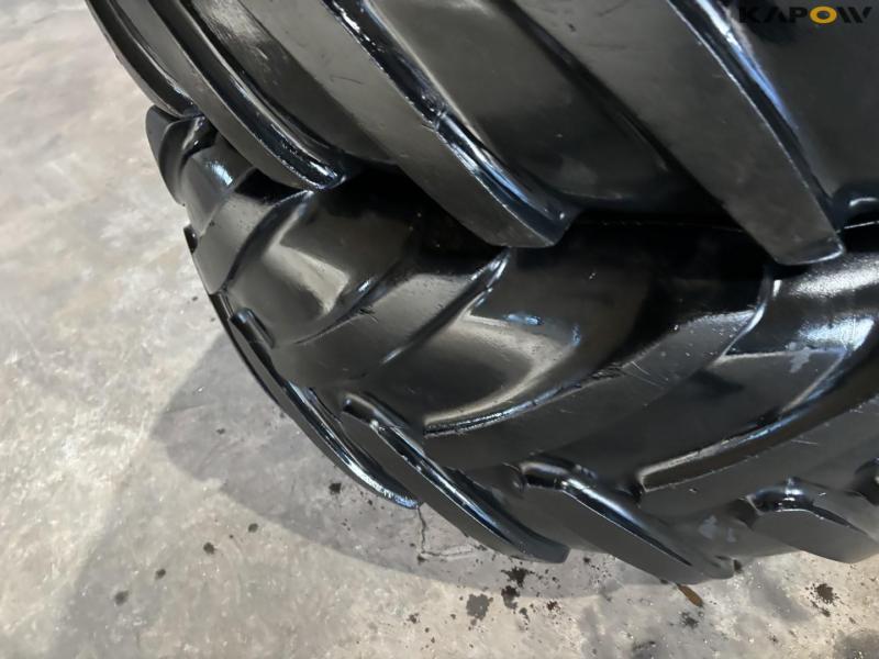 Michelin 650/65-R42 twin wheels 15