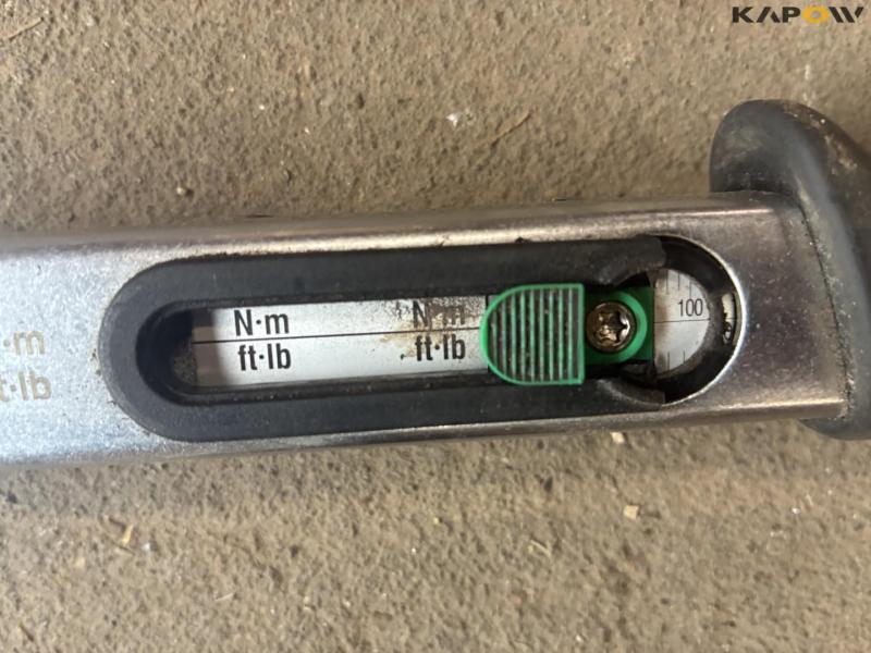 Torque wrenches 16