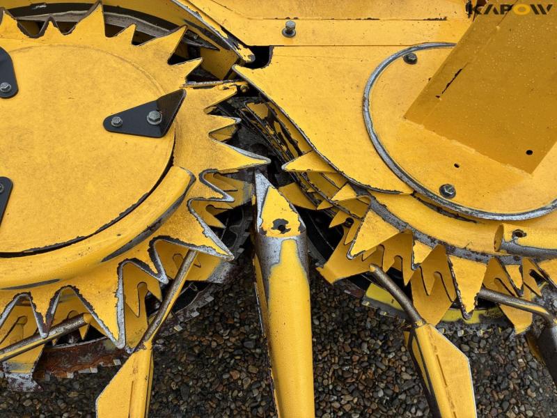 New Holland corn header 12 row 7