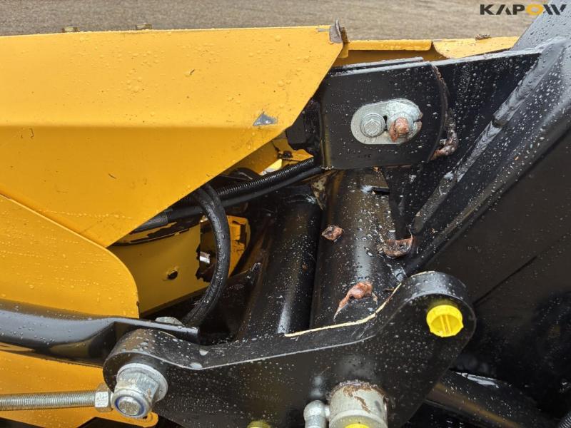 New Holland corn header 12 row 28