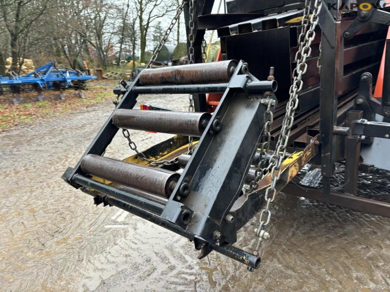 New Holland 4860S mini big baler 21