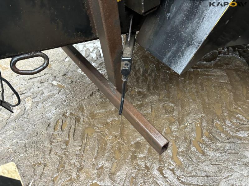 New Holland 4860S mini big baler 32