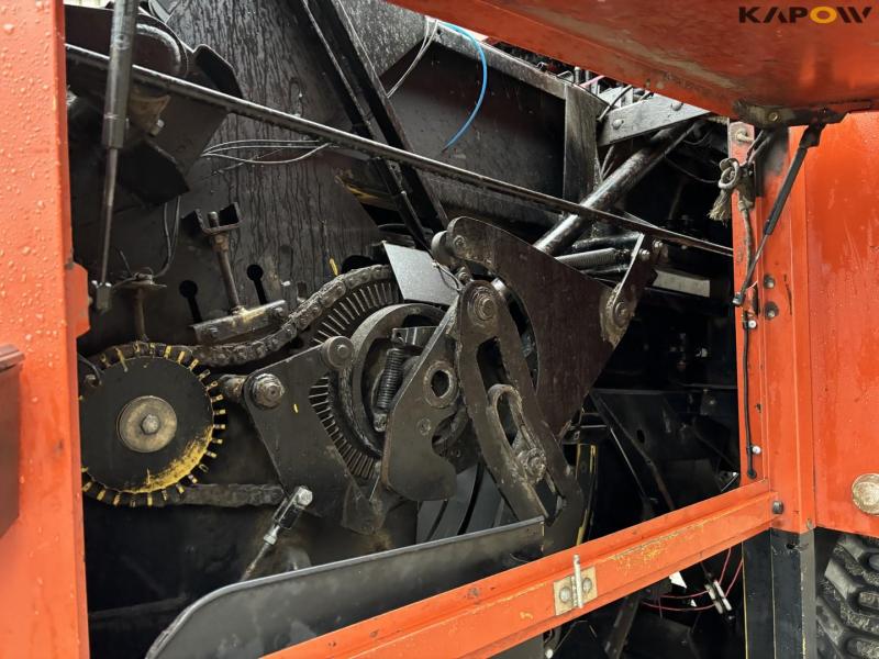 New Holland 4860S mini big baler 37