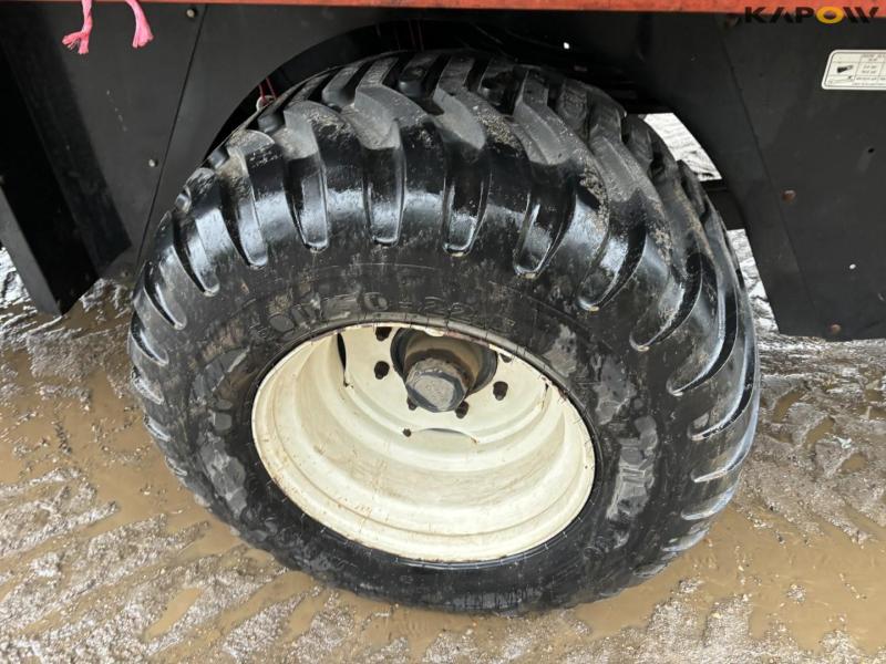 New Holland 4860S mini big baler 46