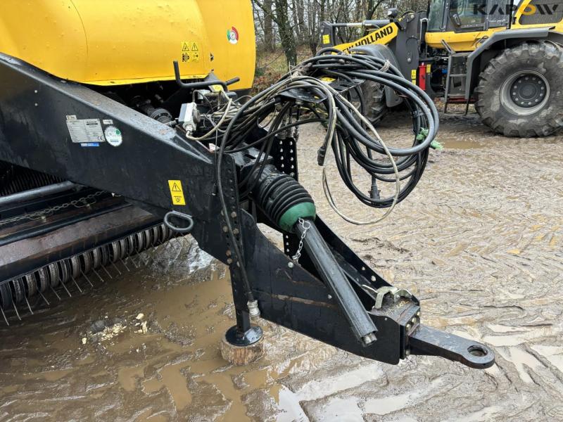 New Holland BB9080 baler 10