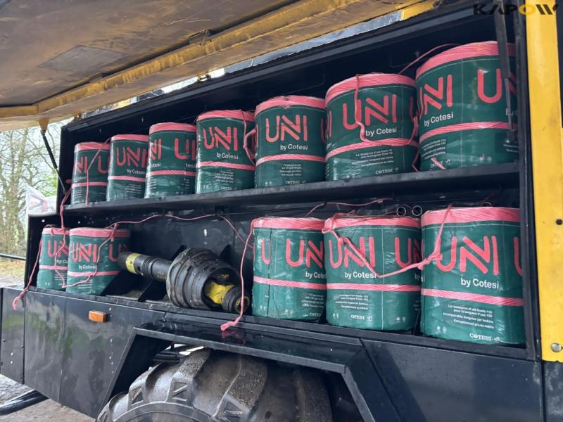 New Holland BB9080 baler 40