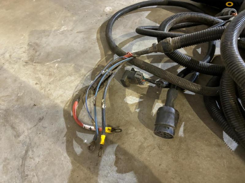 New Holland BB9080 baler 77