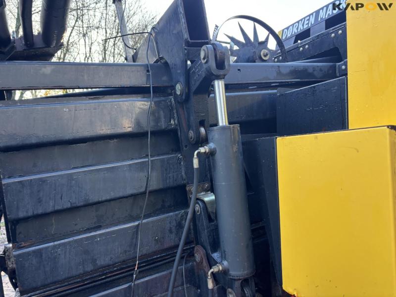 New Holland BB940R mini big baler 24