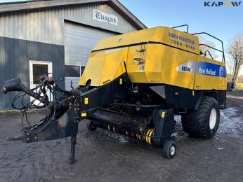 New Holland BB940R mini big baler