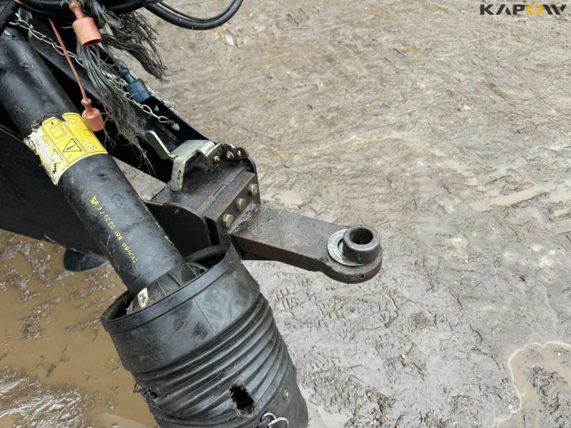 New Holland Bigbaler 890 with bale trailer 67