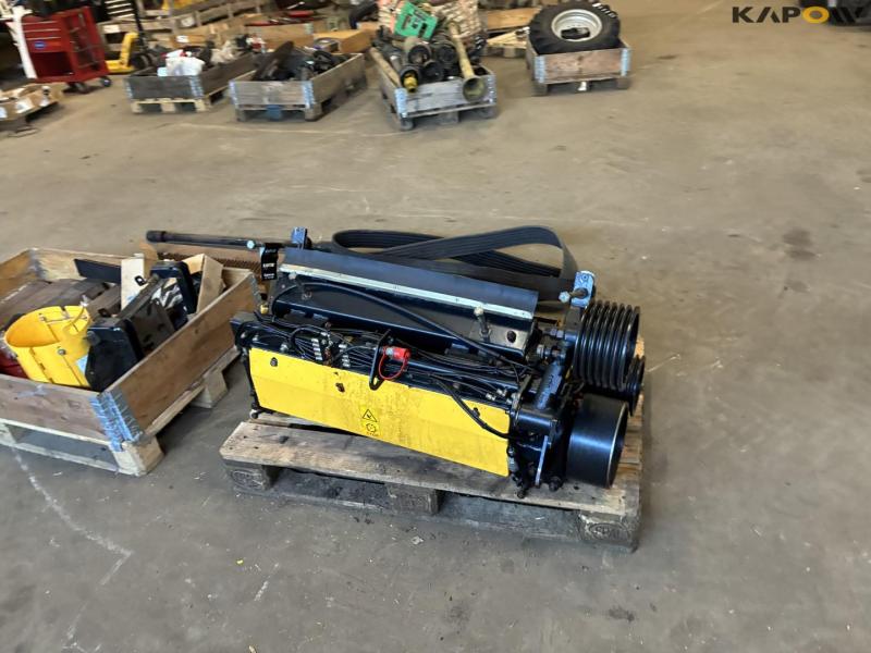 New Holland corn cracker 3