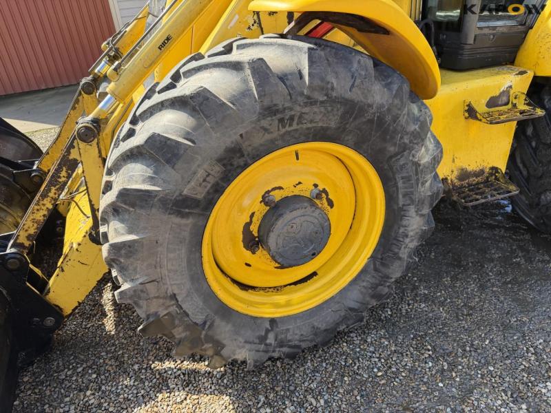 New Holland LB115B-4PS backhoe loader 54