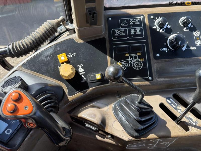 New Holland M115 tractor 42