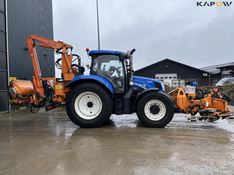 New Holland T6.150 tractor with Mulac arm mower 4