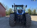New Holland T7.315 autocommand tractor 2