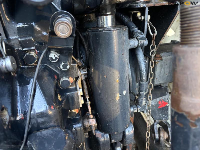 New Holland TM190 tractor 33