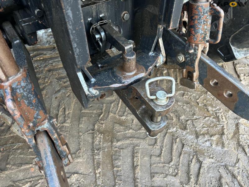 New Holland TM190 tractor 38