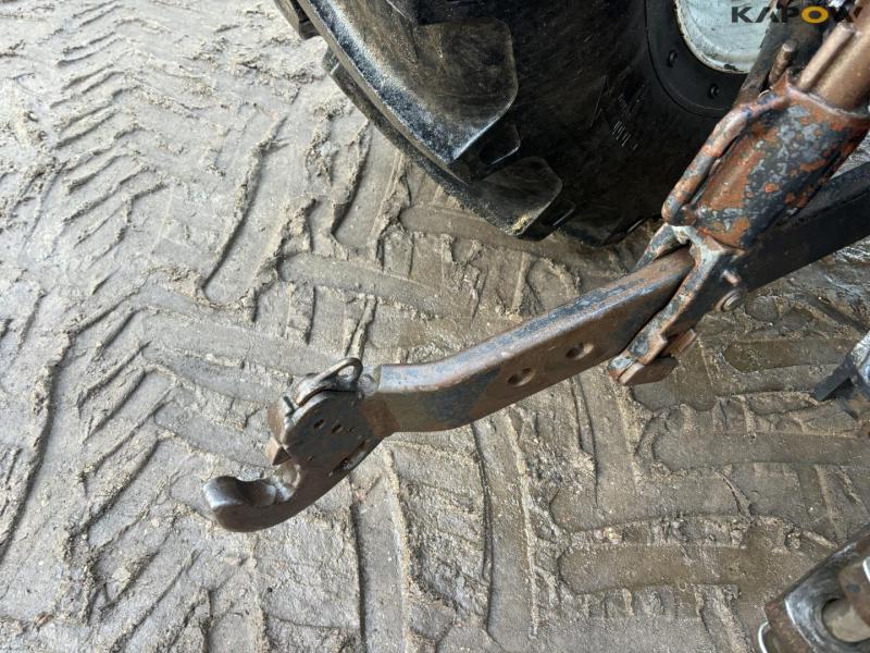 New Holland TM190 tractor 40