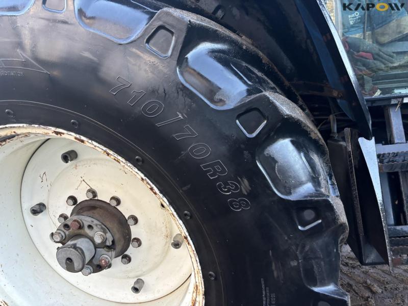 New Holland TM190 tractor 71