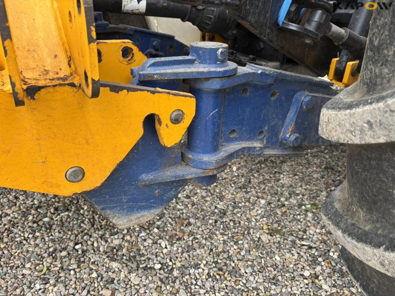 New Holland TS 115 with Bomford arm mower 68