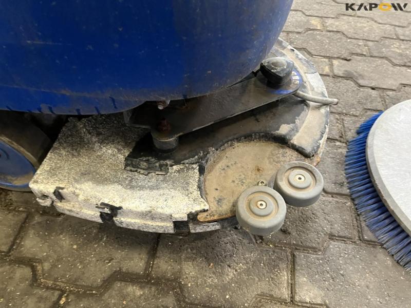 Nilfisk Alto Scrubtec 553 BL floor scrubber 13