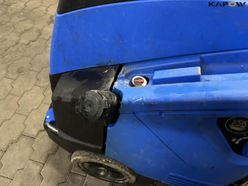 Nilfisk MH 8P hot water cleaner 10