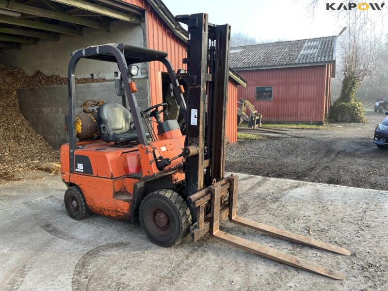 Nissan 15 gas truck 3