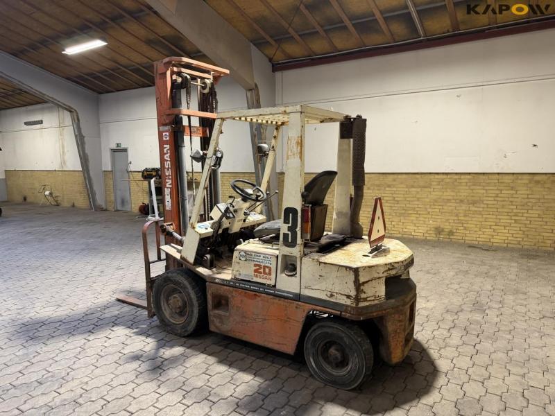 Nissan EH02 A 20U diesel truck 7