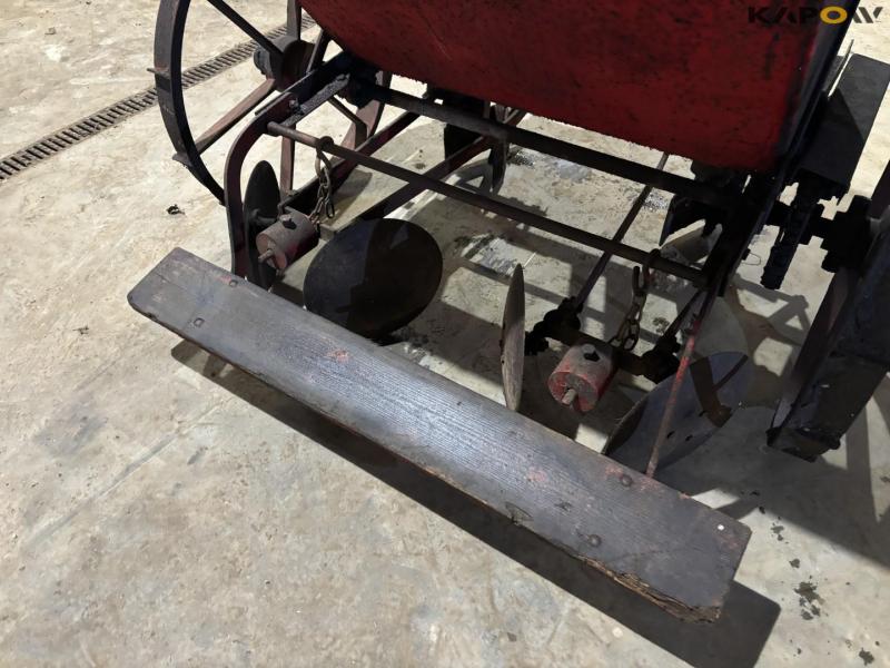 Omme potato planter 11