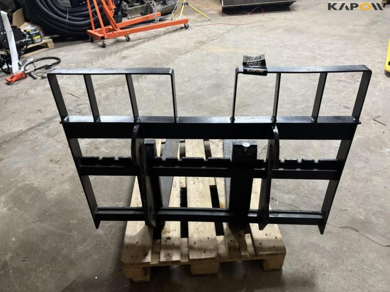 Pallet forks for mini loader 6