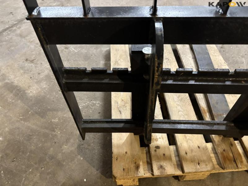 Pallet forks for mini loader 16