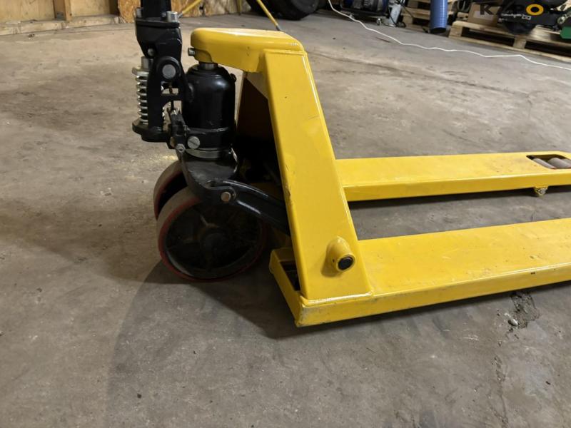 Pallet truck 2.5 tons 14