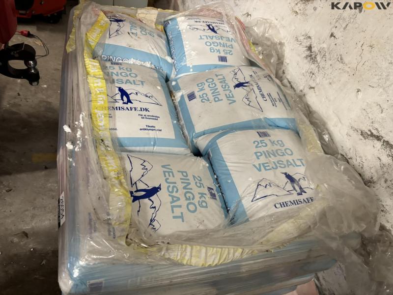 Pingo road salt 25 kg bags 13