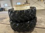 Pirelli 580/70-R42 twin wheels 8